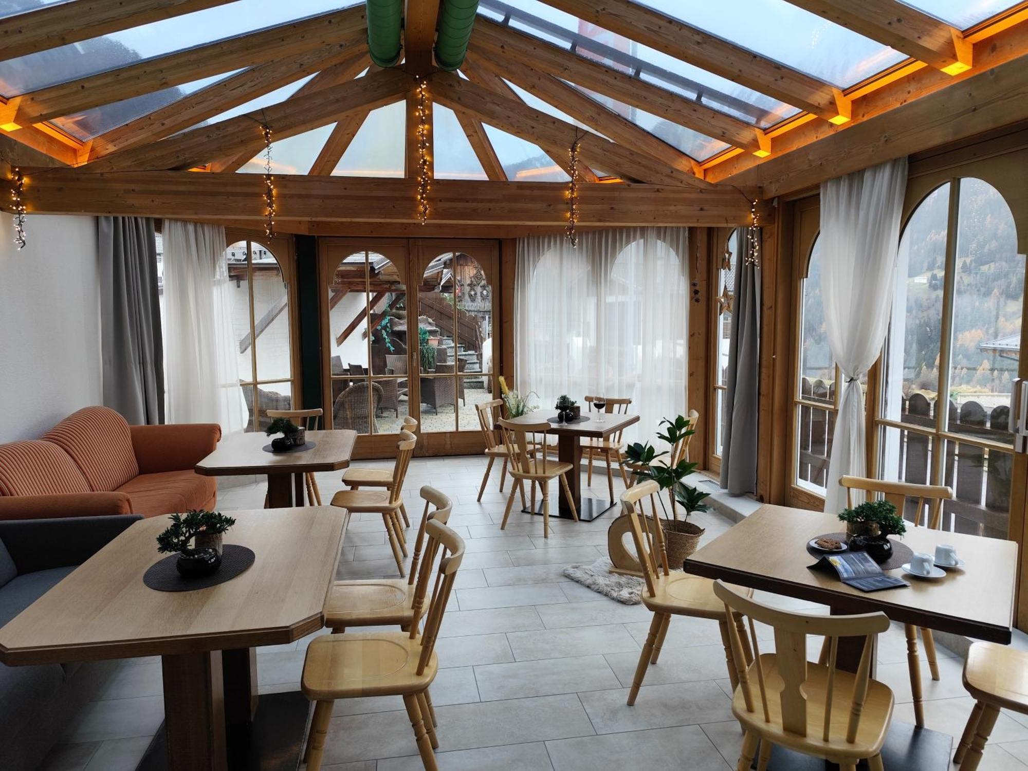 Pitztal Living Aparthotel Jerzens Exterior foto
